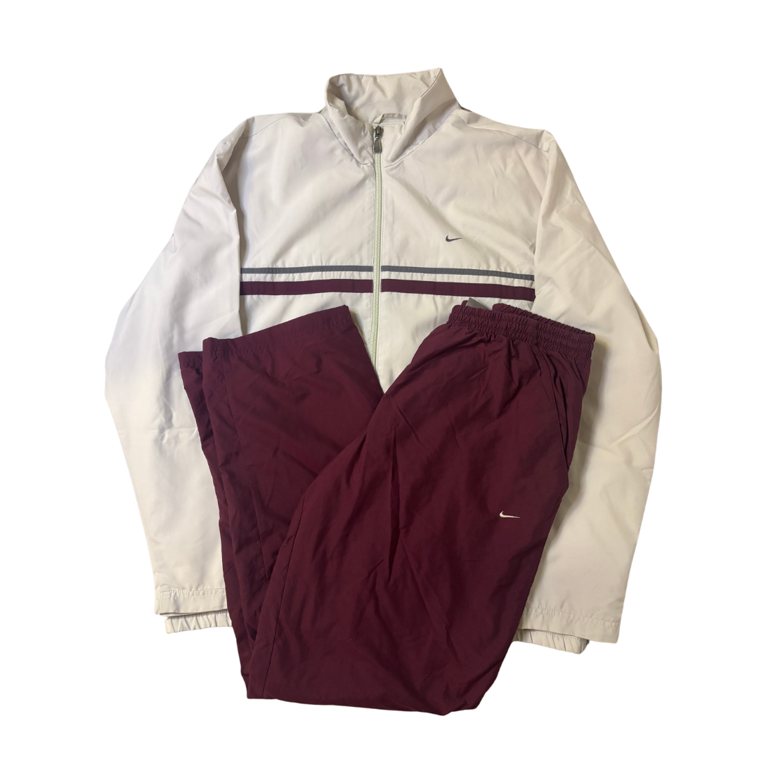 NIKE TRACKSUIT - L