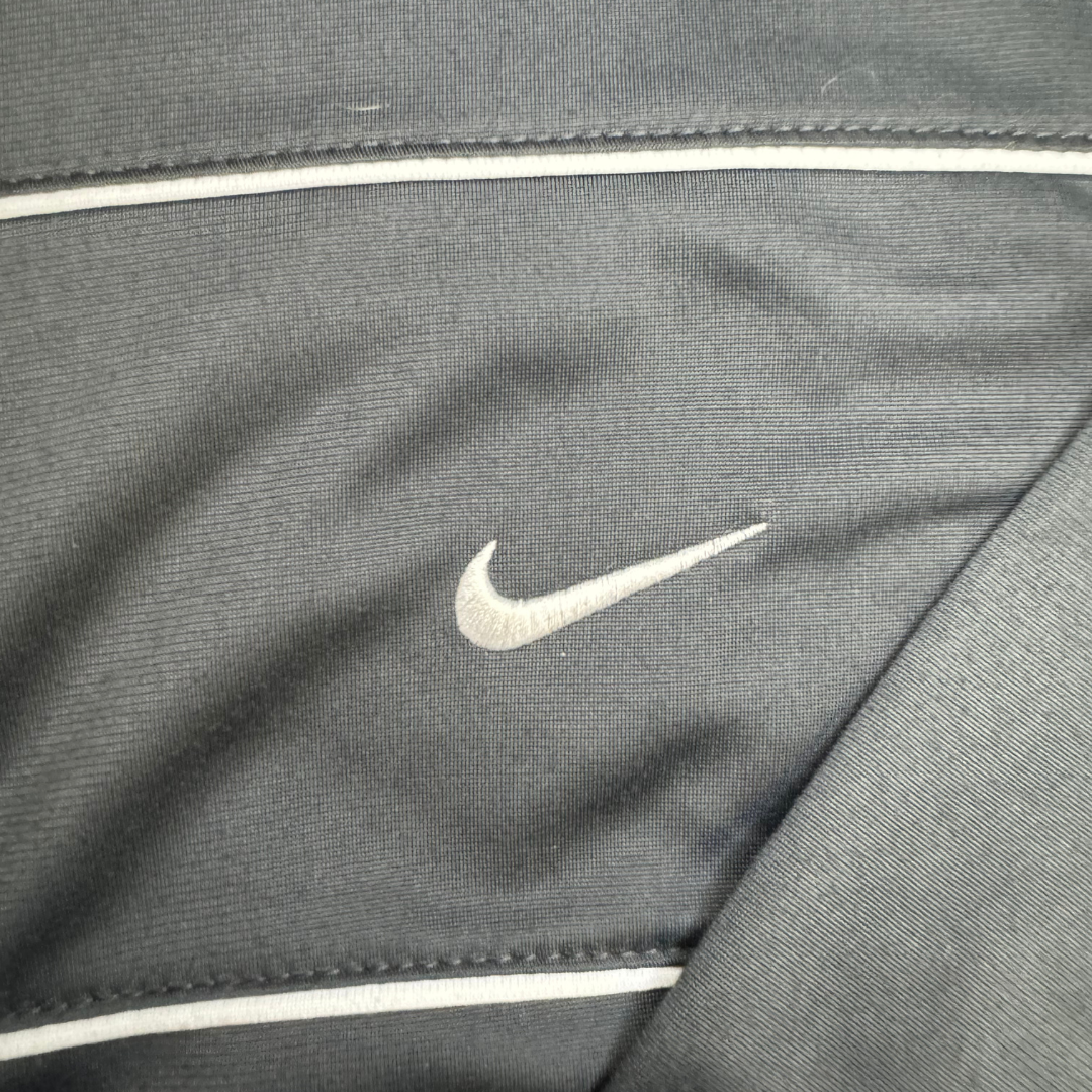 NIKE TRACKJACKET - L
