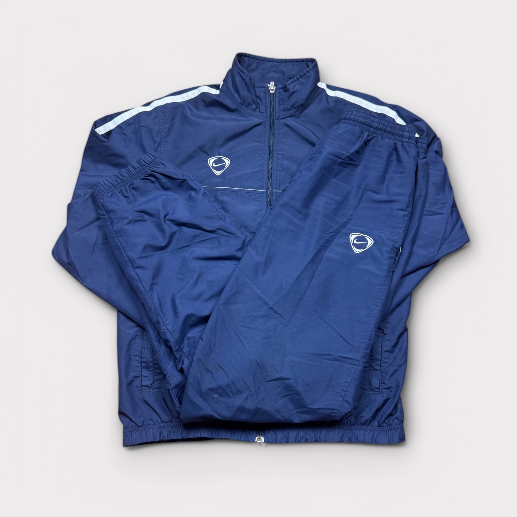 NIKE CLASSIC TRACKSUIT - S