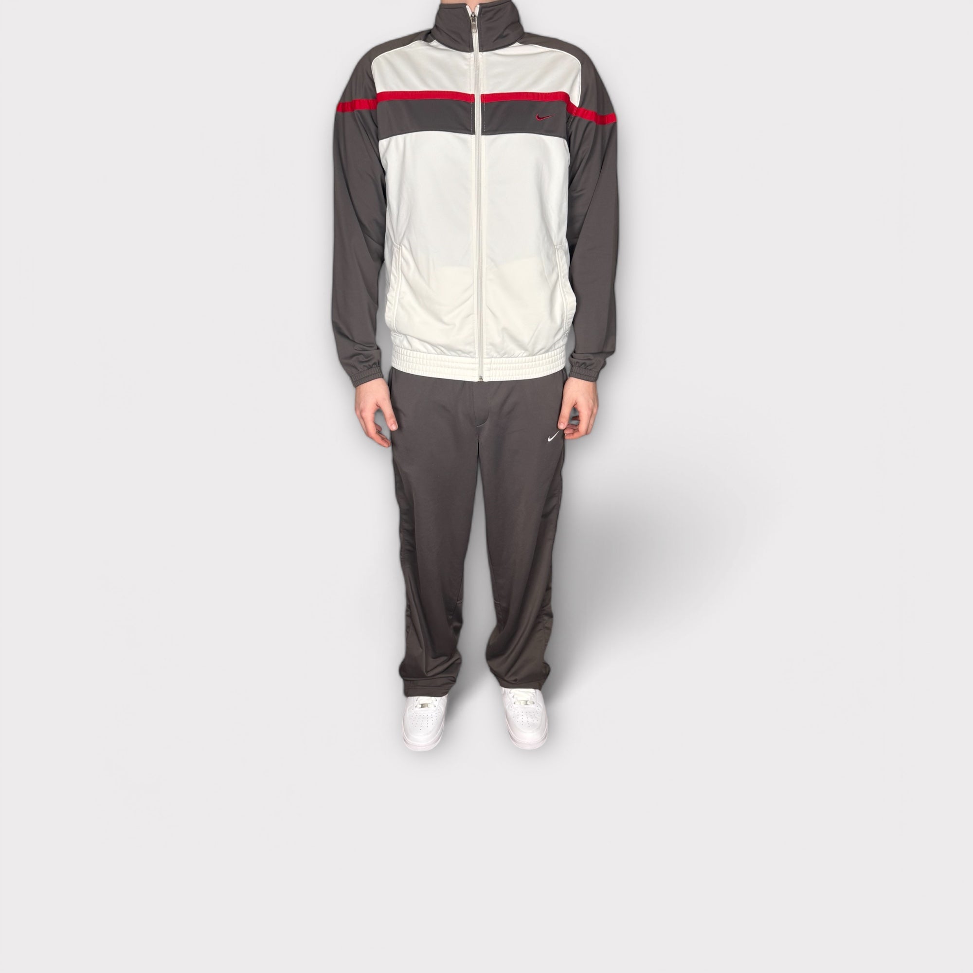 NIKE TRACKSUIT - M