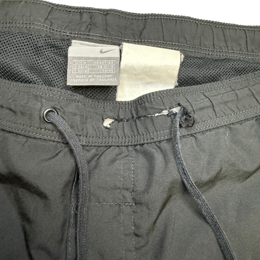 NIKE TRACKPANTS - M