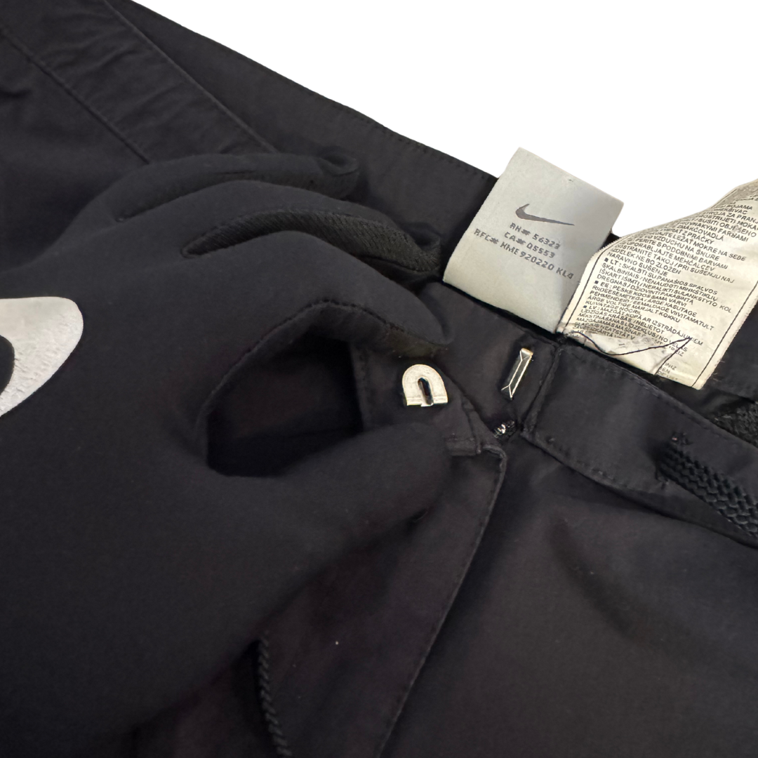 NIKE TRACKPANTS - M