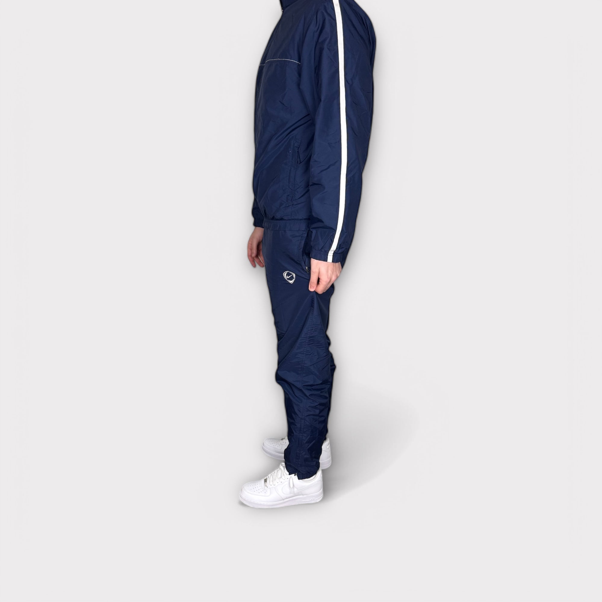NIKE CLASSIC TRACKSUIT - S